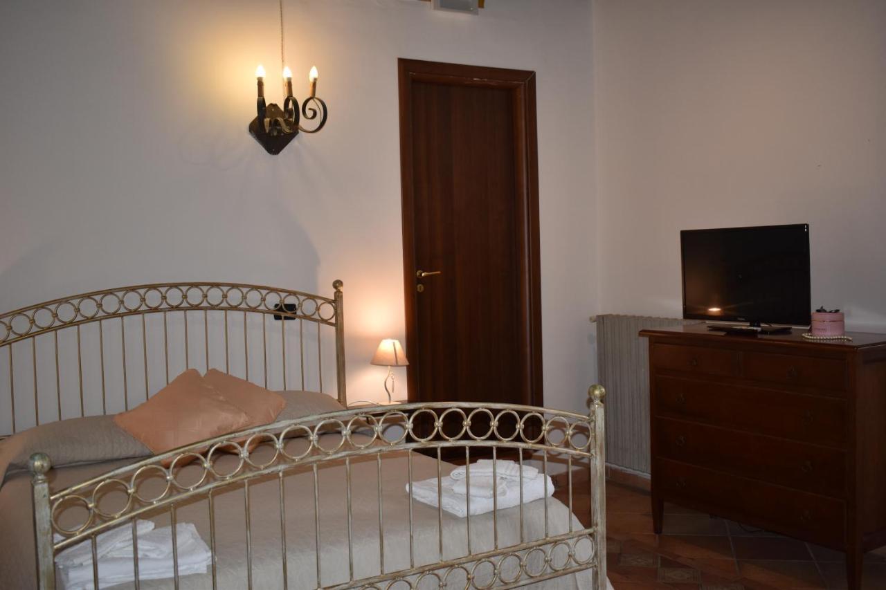 Le Due Torri Bed & Breakfast Filadelfia Ngoại thất bức ảnh
